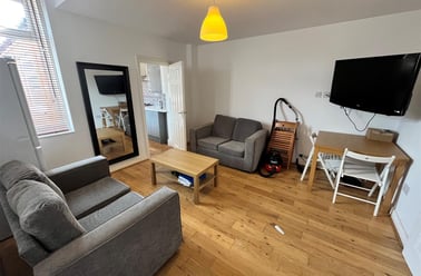 Helmsley Road, Sandyford, Newcastle - Image 2